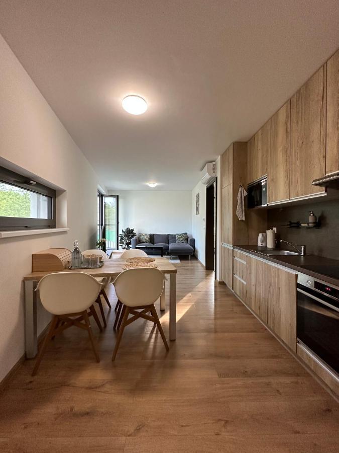 Ota-Group Luxury Selection Apartamento Bratislava Exterior foto